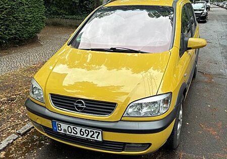 Opel Zafira 1.6 -