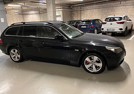 BMW 525xi touring -