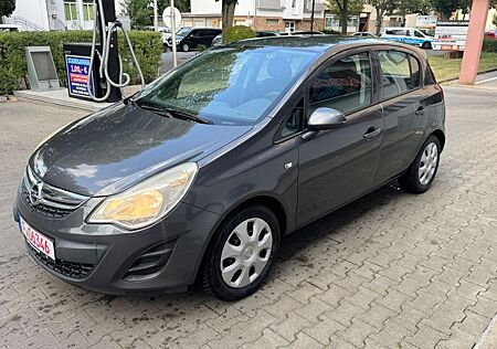Opel Corsa D Satellite