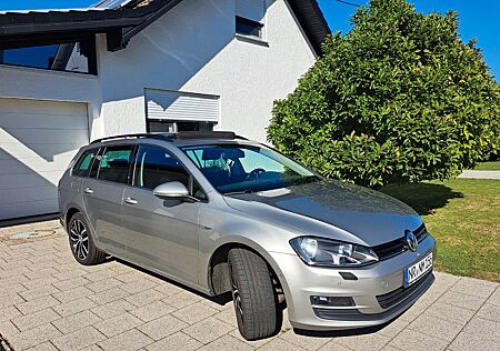 VW Golf Volkswagen 1.6 TDI DSG BMT CUP Variant CUP, AHK, PANO