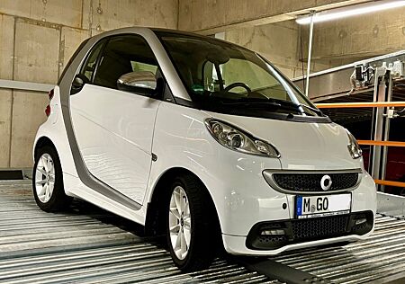 Smart ForTwo Coupe passion Standheizung, Navi, Chrome