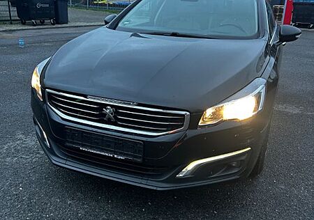 Peugeot 508 SW 1.6 Active BlueHDi 120 EAT6 S & S Active