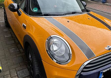 Mini Cooper D , Navi, Panoramad.,Headup usw.