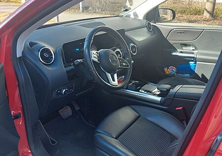 Mercedes-Benz B 200 d DCT -