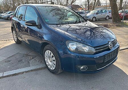 VW Golf Volkswagen 1.2 TSI.style.klima.navi