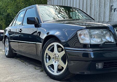 Mercedes-Benz E 500 Limited Leder Rot Standheizung RESTAURIERT