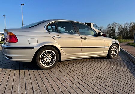 BMW 320 i Limousine Top Zustand