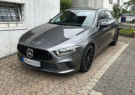 Mercedes-Benz A 200 -