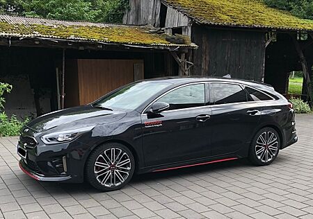 Kia Pro_ceed Proceed GT 1,6T gepflegt, 8x SR/WR, TÜV 26