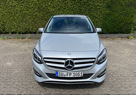 Mercedes-Benz B 200 -