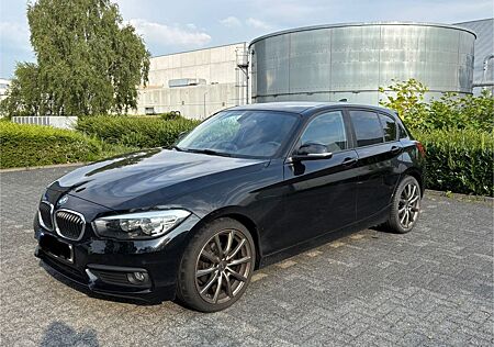 BMW 118i Automatik | Navi | Sitzheizung | 8-fach