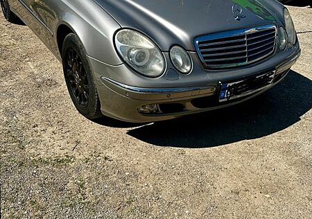 Mercedes-Benz 320