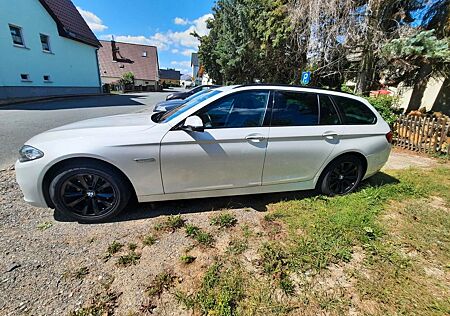 BMW 520d xDrive Touring A -