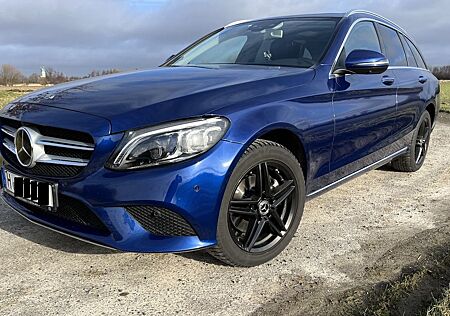 Mercedes-Benz C 220 C220d T 4M,Pano,AHK,Leder, Burmester