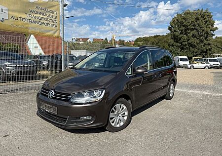 VW Sharan Volkswagen 2.0 TDI 7-SITZ Navi AHK Klimaaut. PDC TÜV