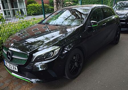 Mercedes-Benz A 200 *LED*Navi*AHK schwenkbar*Scheckheft*