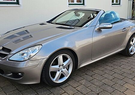 Mercedes-Benz SLK 350 -272PS,Bj.05,TÜV+INSP.+Bremsen vo. NEU