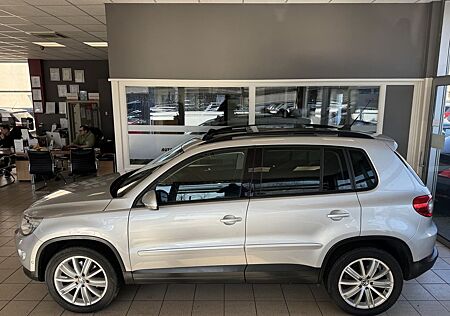 VW Tiguan Volkswagen TDI 4Motion DSG Track&Field Pano AHK Xeno