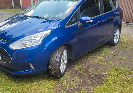 Ford B-Max 1,0 125 PS 92kW S/S Titanium, Kamera
