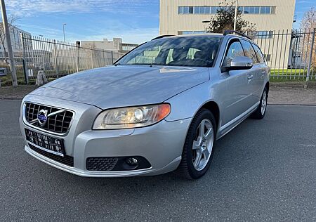 Volvo V70 Kombi 5 Zylinder Automatik Scheckheft Leder