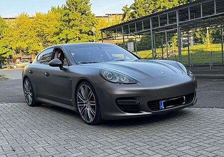 Porsche Panamera Turbo