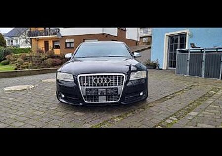 Audi S8 5.2 tiptronic quattro -