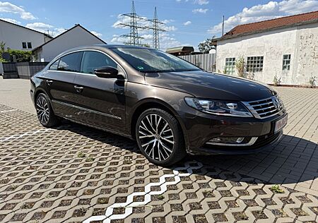 VW Passat CC Volkswagen 2.0 TDI DSG BlueMotion Technology