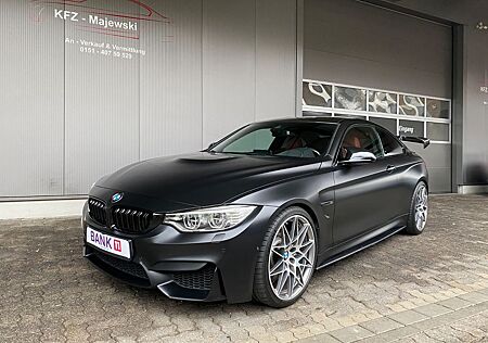 BMW M4 Coupe //HUD//H&K//Navi