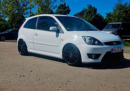 Ford Fiesta ST 150