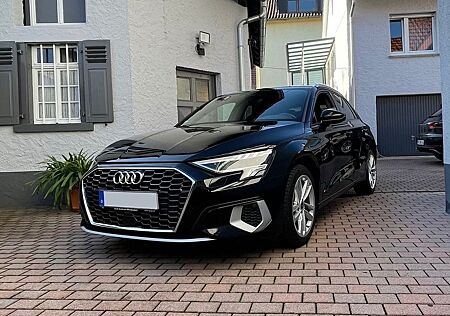 Audi A3 Sportback 35 TDI advanced Schalter*LED*GRA