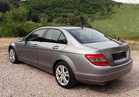 Mercedes-Benz C 180 CGI BlueEFFICIENCY ELEGANCE Autom. ELE...