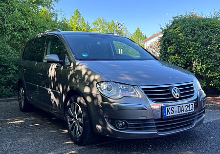 VW Touran Volkswagen 2007 2.0TDI (7 Sitzer)
