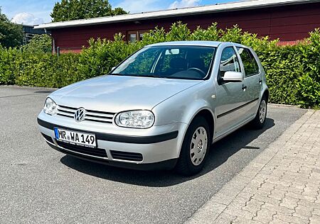 VW Golf Volkswagen 1.4 Basis