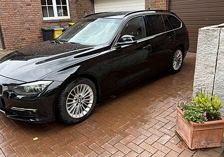 BMW 318d Touring Luxury Line Luxury Line