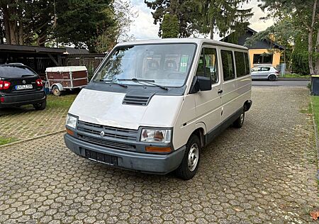 Renault Trafic TÜV Neu H-Kennzeichen nur 32777km