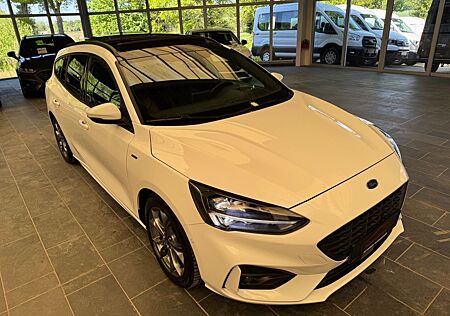 Ford Focus Turnier ST-Line Ahk Navi Pano Leder HeadUp