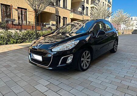 Peugeot 308 Allure HDi FAP 160 Automatik Allure