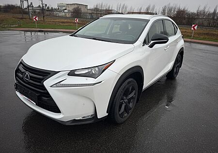 Lexus NX 300 300h E-FOUR Luxury Line Luxury Line