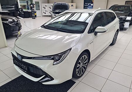 Toyota Corolla TS 2.0 HSD *Sommer- und Winterräder*