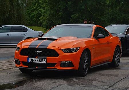 Ford Mustang 2.3 EcoBoost Auto -