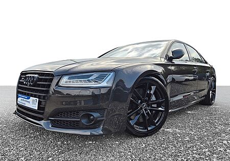 Audi S8 PLUS 4.0 TFSI QUATTRO 700+ PS SPORT KERAMIK /