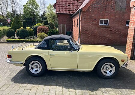 Triumph TR6