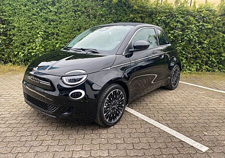 Fiat 500E Cabrio by Bocelli