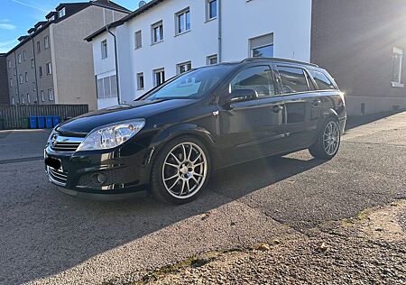 Opel Astra Caravan 1.6 Ecotec,NAVI, AHK,