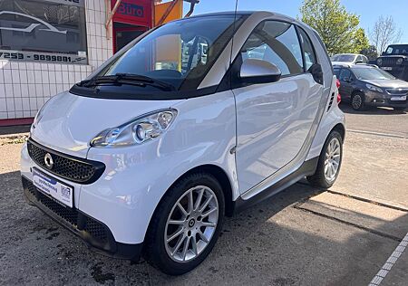 Smart ForTwo coupé 1.0 mhd*NAV*Leder*Sitzhzg*Alu*Servo