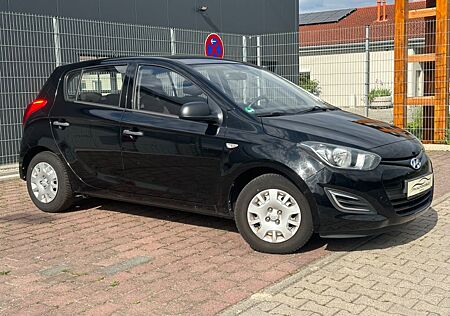 Hyundai i20 *CLASSIC*KLIMA*WENIGKM*TÜV06/2026*AUX*