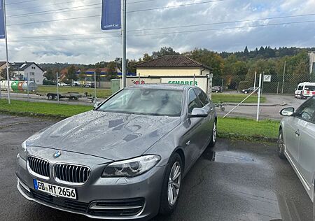 BMW 520d xDrive A -