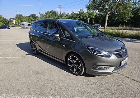 Opel Zafira 2.0 ECOTEC INNOVATION LED Matrix