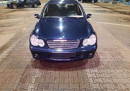 Mercedes-Benz C 180 Kompressor CLASSIC/Tüv Neu
