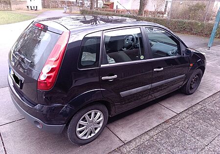 Ford Fiesta 1,3 51 kW Ambiente Ambiente TÜV NEU!